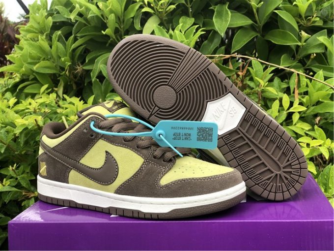 2021 Nike SB Dunk Low Pro Dark Brown Light Yellow BQ6817-700