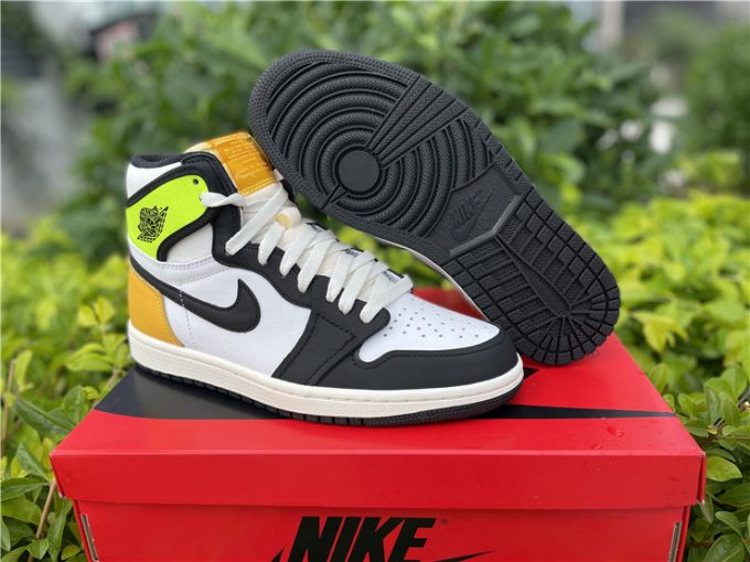 2021 Air Jordan 1 High OG Volt Gold Mens Shoes 555088-118