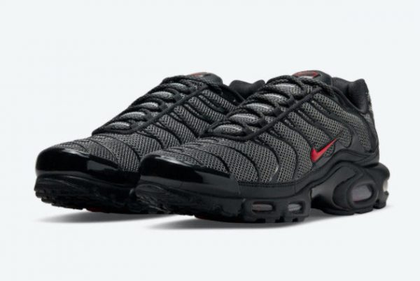 Nike Air Max Plus Black Red Men Sneakers DO6383-001-1