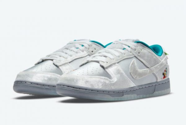 Nike Dunk Low Ice Christmas To Buy DO2326-001-3